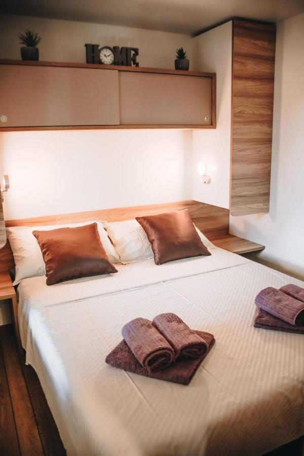 Mobile Home Kailani Nr 121, Camping Porton Biondi Rovinj Luaran gambar